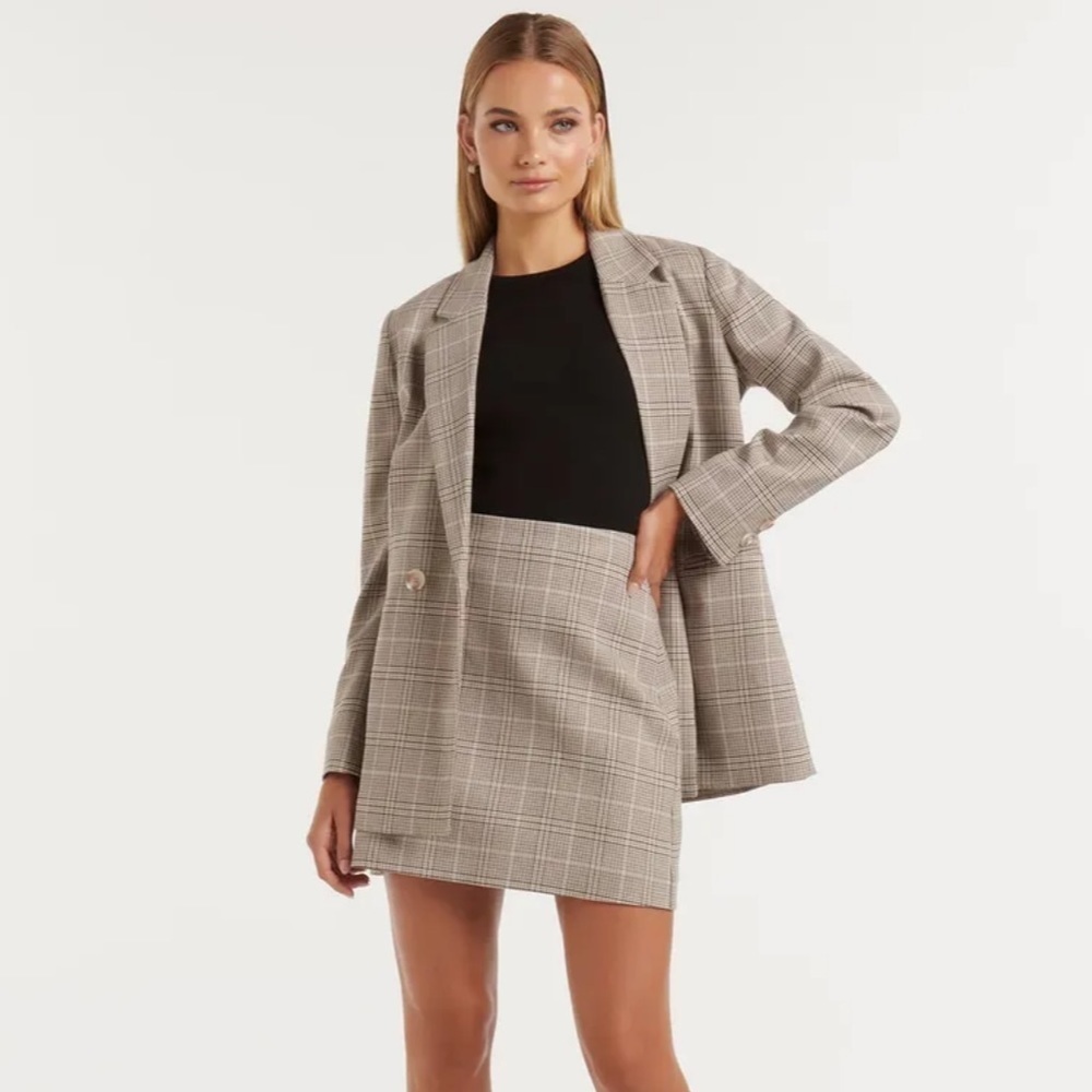 NEW Ever New Women Scarlett Check Mini Skirt Size 6